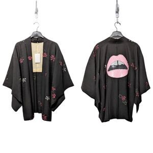 NWT SALTAIRE LIFE Floral Sequined Lips Kimono Top